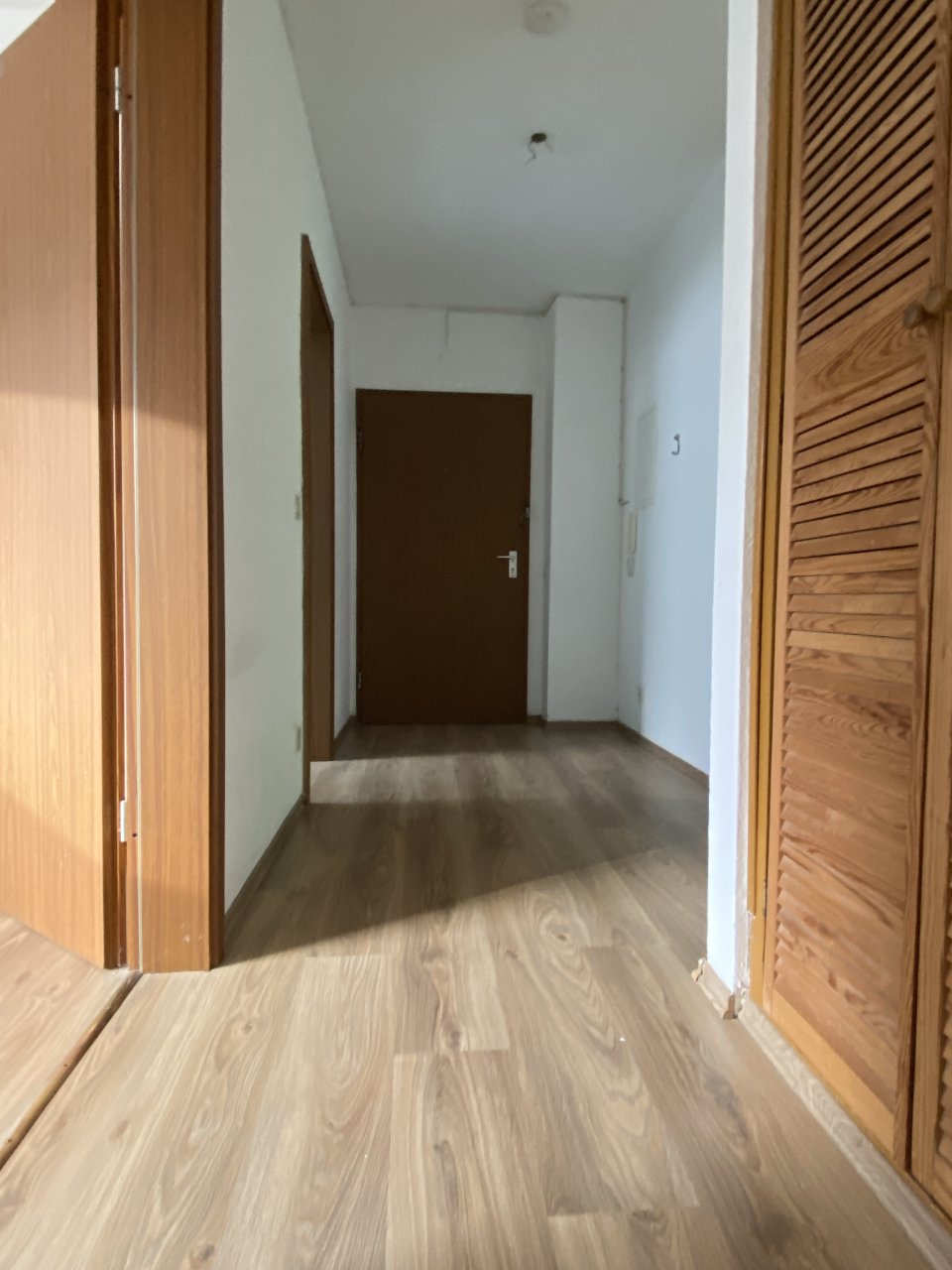 Uninähe! Schöne Terrassenwohnung in Homburg!