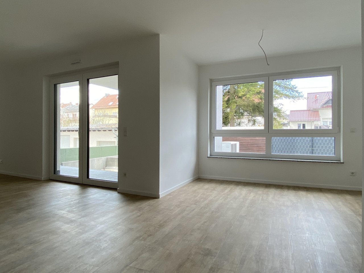 Schöne Neubau Etagen-Wohnung in SB-Ensheim!