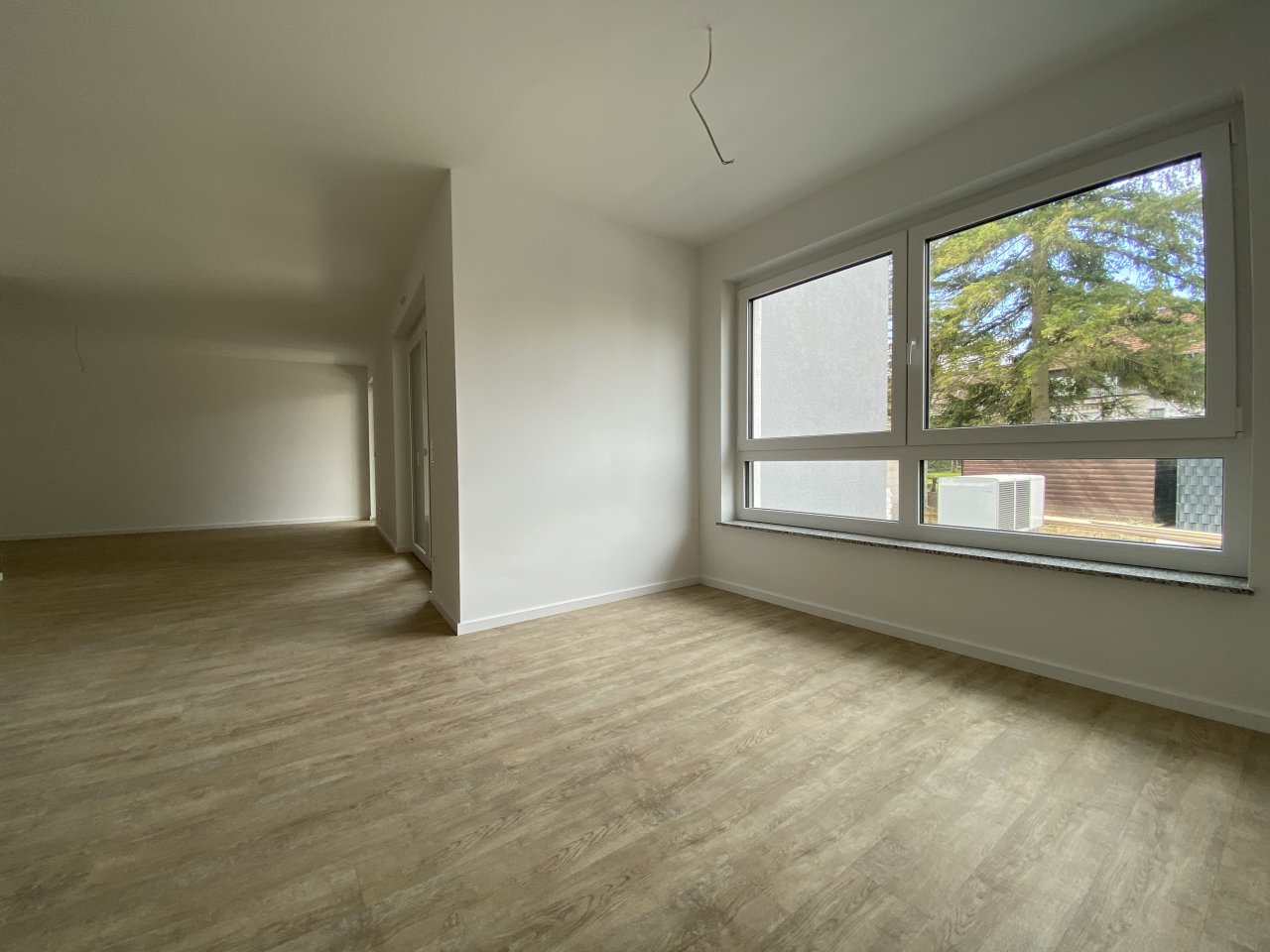 Schöne Neubau Etagen-Wohnung in SB-Ensheim!