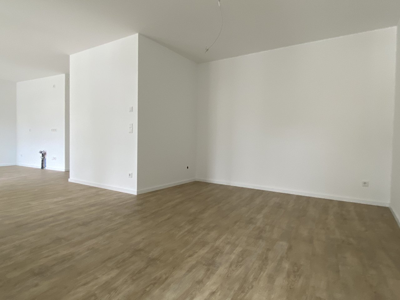 Schöne Neubau Etagen-Wohnung in SB-Ensheim!