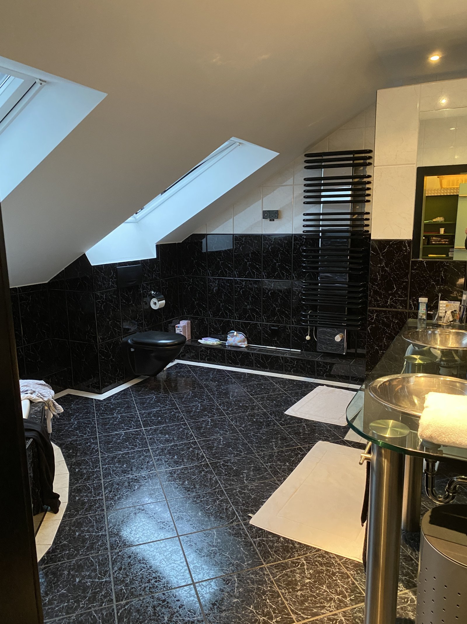 Design-Maisonette-Wohnung! Voll möbliert! Kurzzeitmiete möglich!