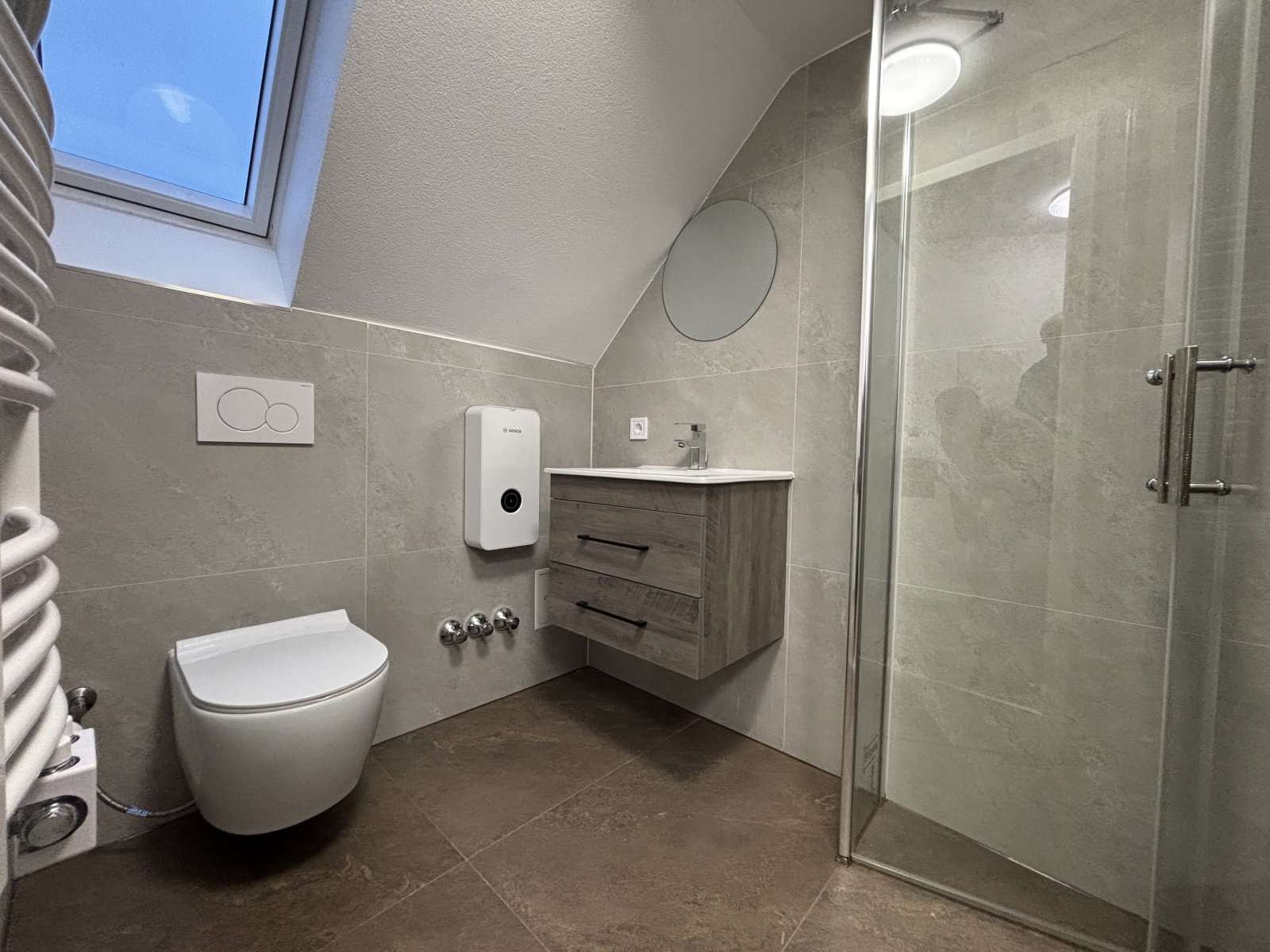 Erstbezug! Neu renovierte Wohnung in ruhiger Lage! 