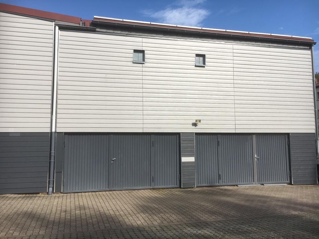 Garagen Hauptgebäude Garagen Hauptgebäude