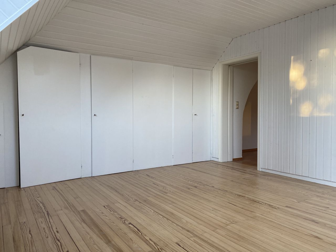 Ankleidezimmer mit Einbauschränken