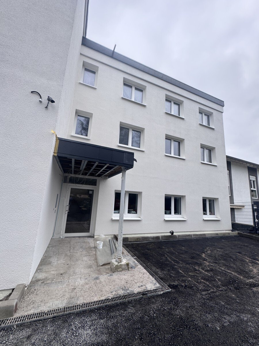 Eingangsbereich & Haustür mit Überdachung