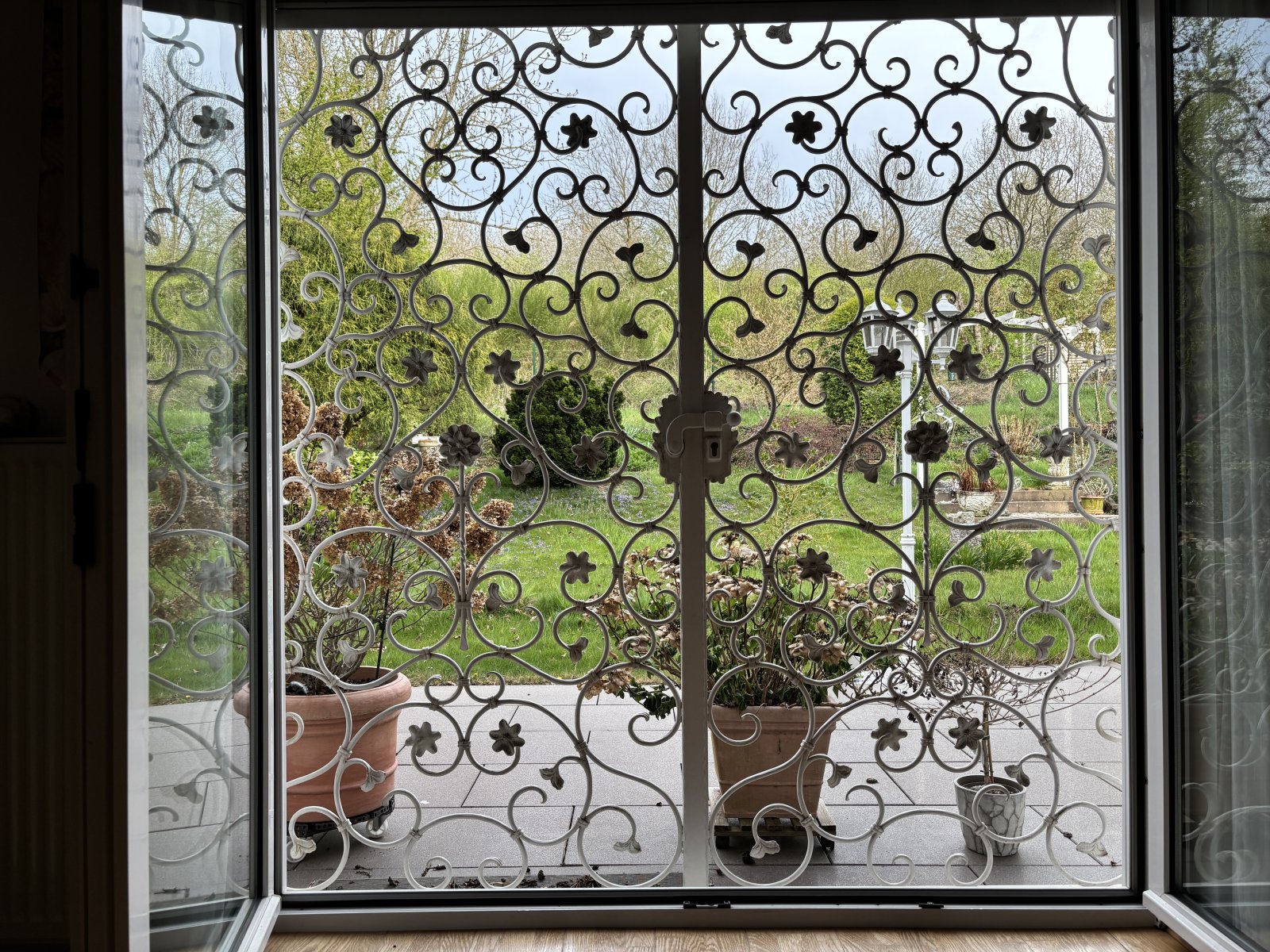 Blick aus Schlafzimmer EG