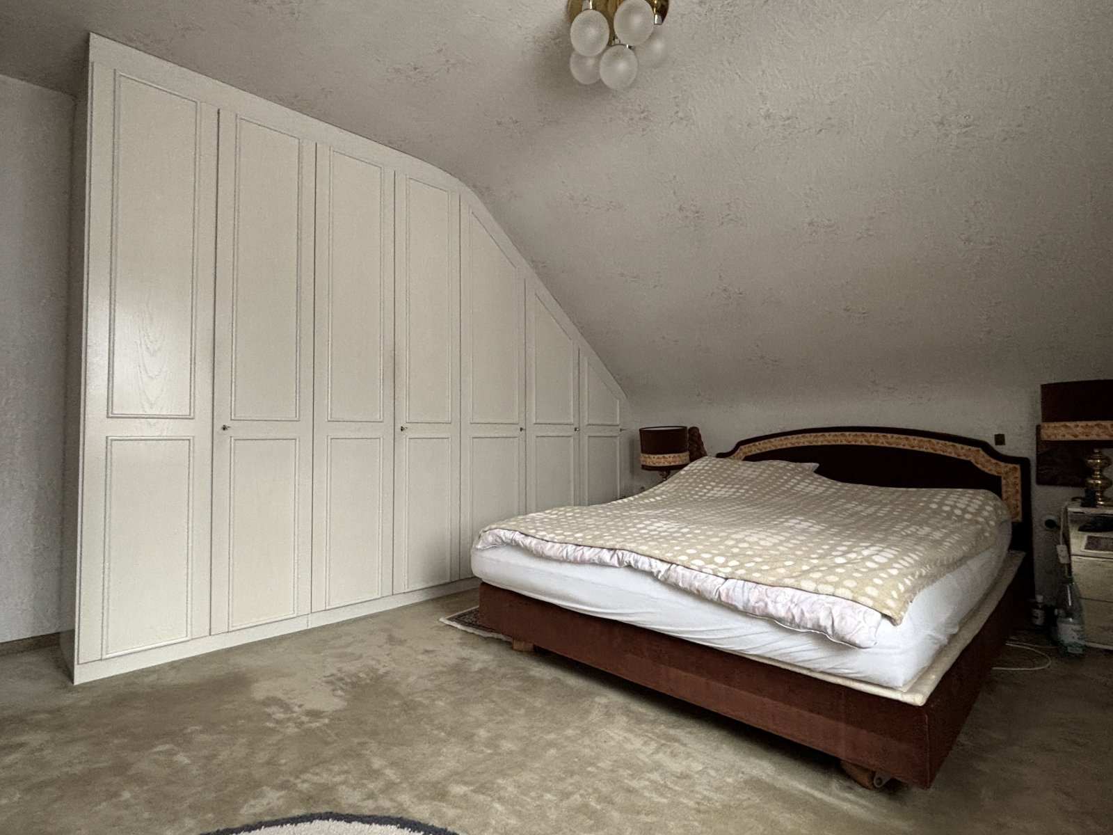 Elternschlafzimmer DG mit Einbauschränken