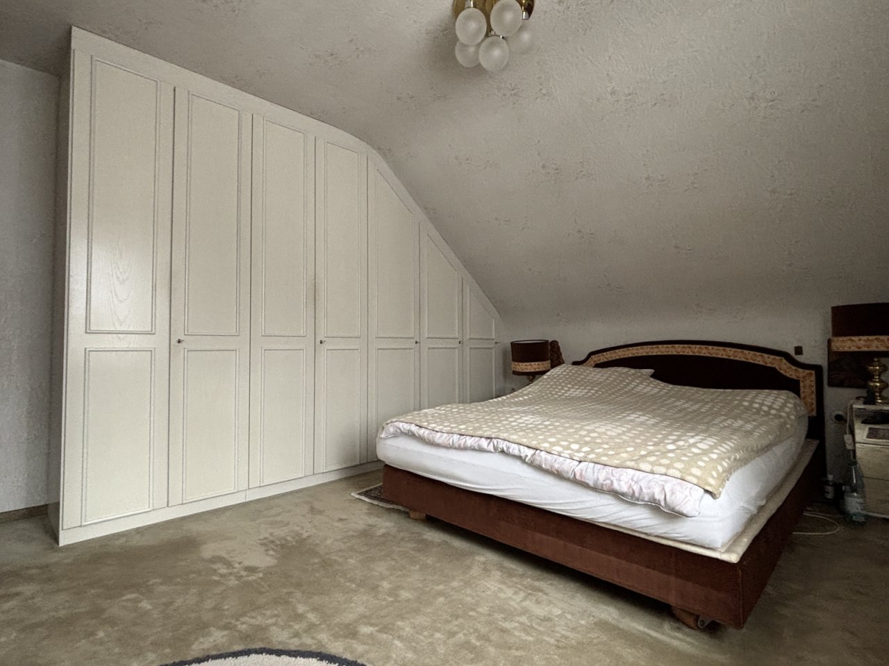 Elternschlafzimmer DG mit Einbauschränken