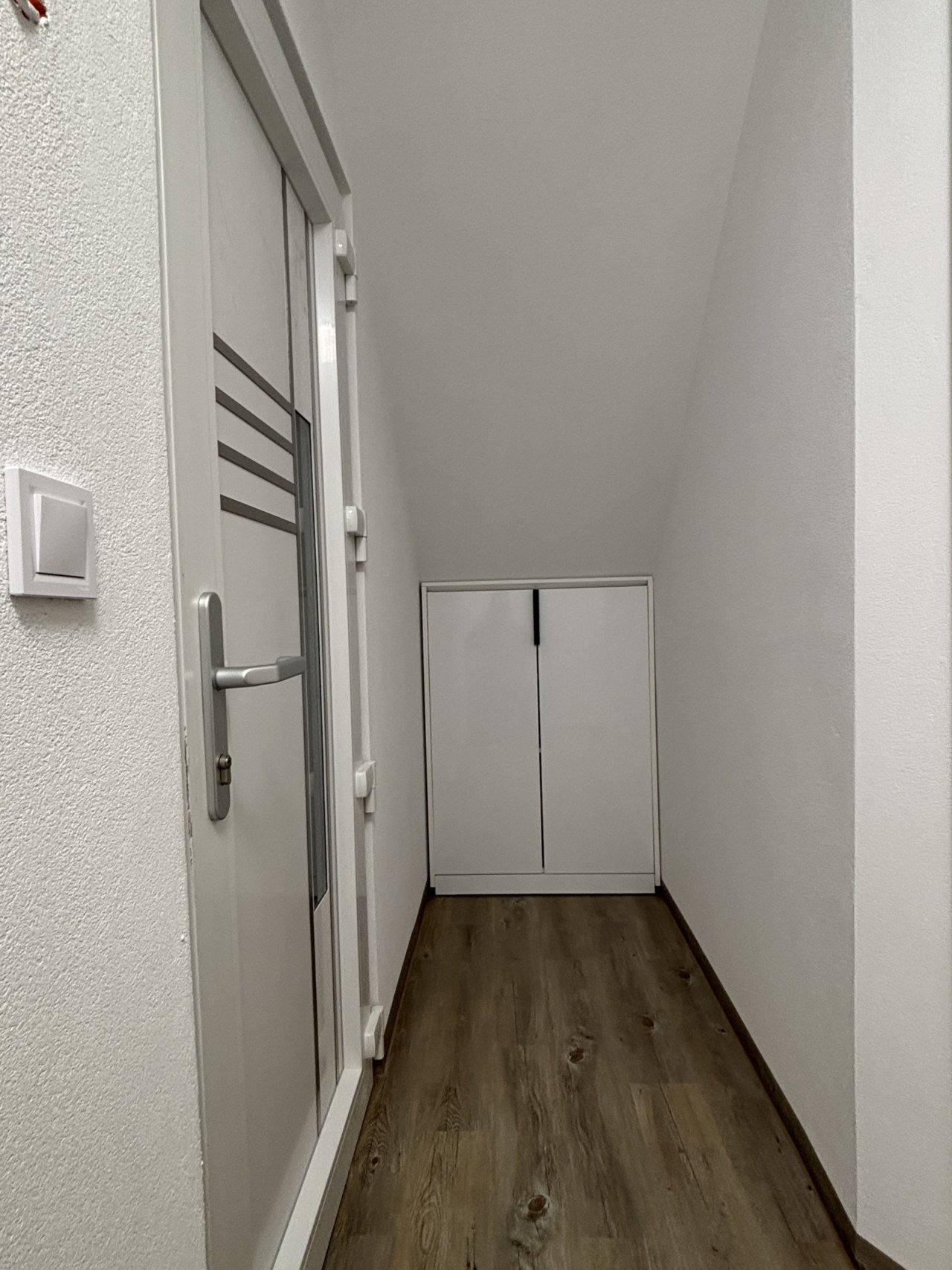 Eingangsbereich mit Einbauschrank